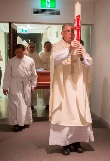ArchbishopClune-Sep2013-5