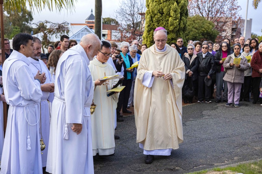 - New bells ring for Bassendean parishioners