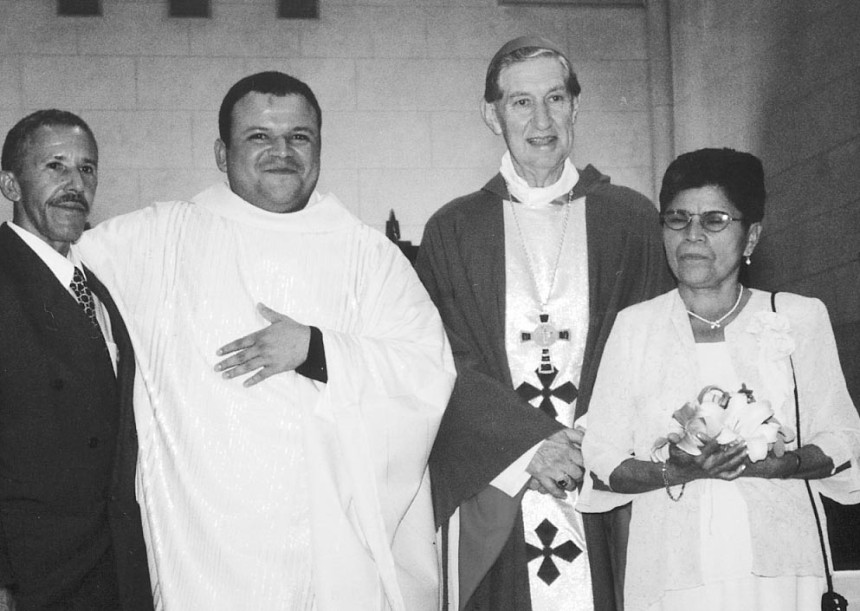 FrMiltonArias-Ordination2003-3