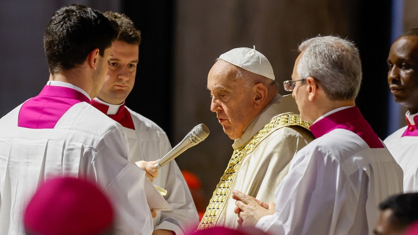 20240509T1200-POPE-BULL-JUBILEE-1776278_webcropped