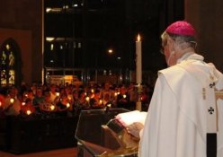 EasterVigil-Apr2011-4